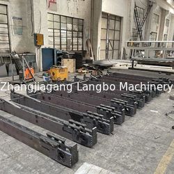 Zhangjiagang Langbo Machinery Co. Ltd. linea di produzione in fabbrica