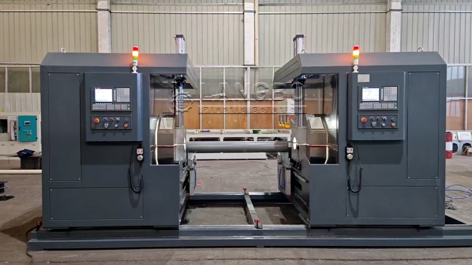 ultimo caso aziendale circa Automatic Threading Machine for Plastic Pipe Processing in Turkey