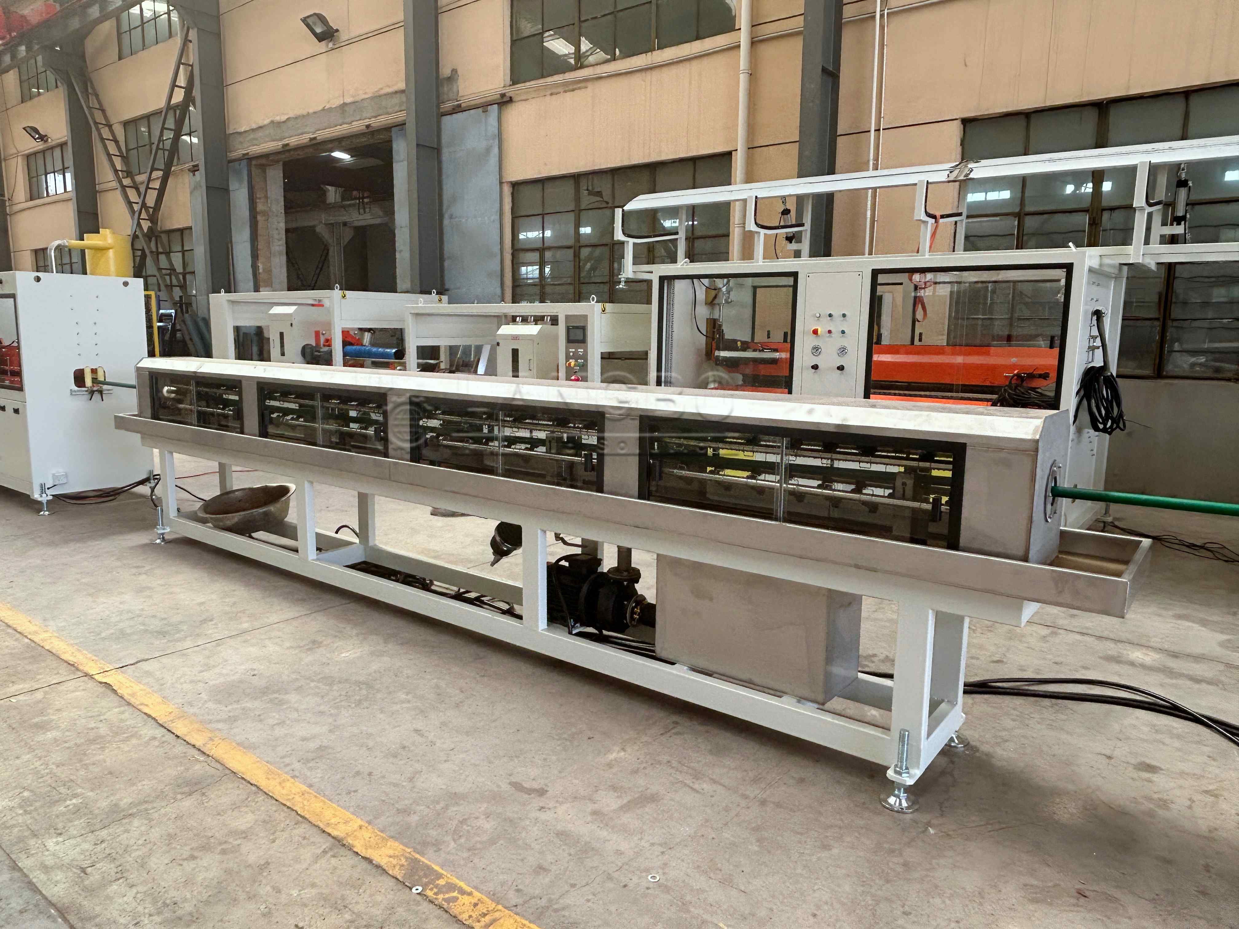 ultimo caso aziendale circa PPR Pipe Extrusion Line Project for Hot and Cold Water Pipe Manufacturing in Albania