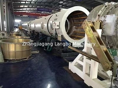 Nuova macchina per la produzione di tubi in PVC a doppia vite