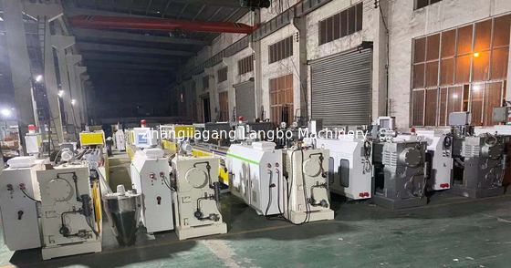 Linea di produzione di tubi in PVC a controllo PLC alta produzione e produttività