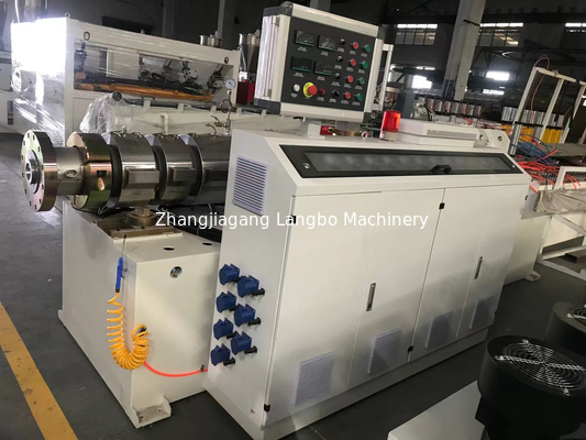 Linea di produzione di tubi in PVC a controllo PLC alta produzione e produttività