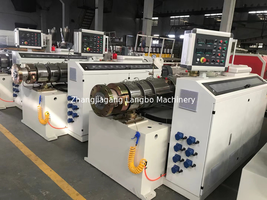 Linea di produzione di tubi in PVC a controllo PLC alta produzione e produttività