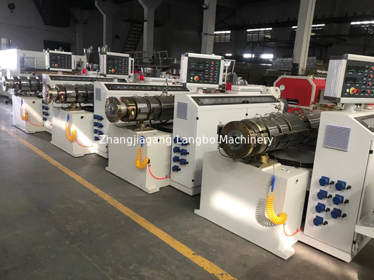 Linea di produzione di macchine per l'estrusione di tubi elettrici in PVC da 16 a 315 mm