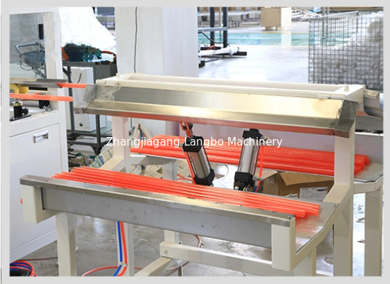 Diametro del tubo 75-250 PVC/UPVC/CPVC di plastica Linea di estrusione del tubo del condotto elettrico con inverter ABB
