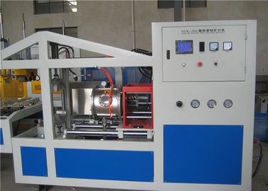 Piccola macchina per la conciazione di tubi in PVC da 16 a 50 mm con controllo touch screen