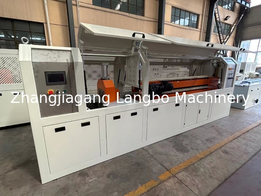 Macchina per la produzione di strisce di etichette in PVC al dettaglio e linea di estrusione per profili con estrusore a doppia vite conico a bordo liscio di larghezza uniforme