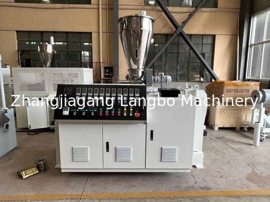 350 kg/h Capacità della macchina di estrussione in PVC per la linea di produzione di profili di plastica con additivi in PVC di materia prima
