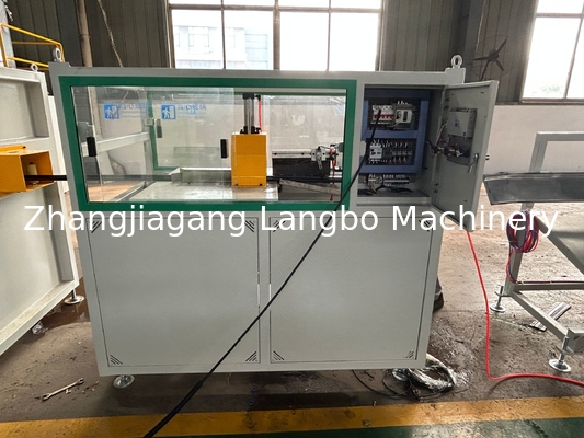 22kw Pvc Baseboard Profile Extrusion Line Twin Screw 8 metri di lunghezza