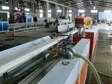 Equipaggiamento per la produzione di profili in PVC a prezzi super accessibili, compreso il taglio e l'impilazione