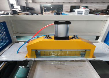 350 kg/h Capacità della macchina di estrussione in PVC per la linea di produzione di profili di plastica con additivi in PVC di materia prima
