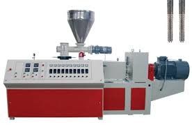 Il PVC gemellato conico di plastica dell'estrusore a vite convoglia la macchina di Extrudsion