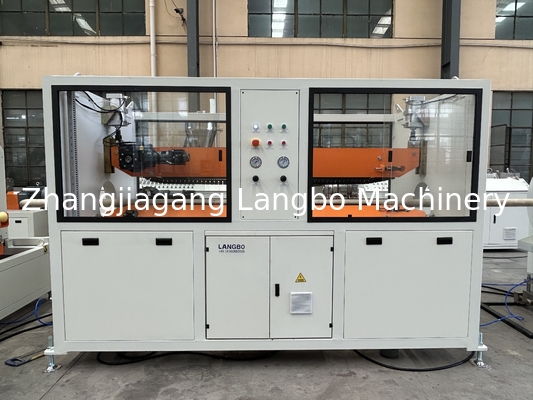 Nuova macchina per la produzione di tubi in PVC a doppia vite