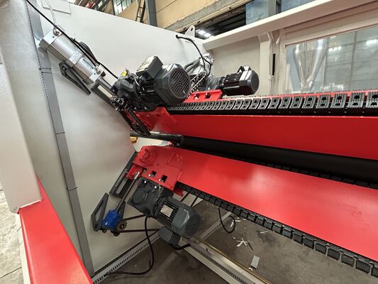 Cina 16-110mm High Density Polyethylene Pipe Making Machine con  sia motore e PLC