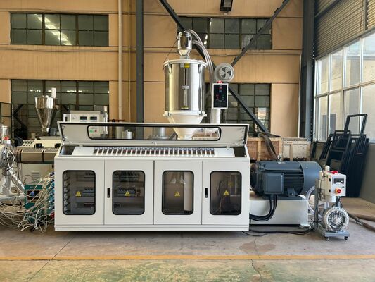 Cina 16-110mm High Density Polyethylene Pipe Making Machine con  sia motore e PLC