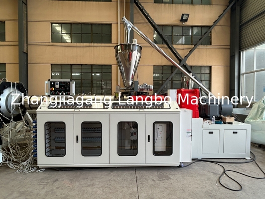 Linea di estrussione di tubi in PVC da 400-710 mm con motore 92/188 da 110 kW