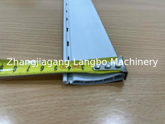 Linea di produzione di profili in PVC per tende Estrusore a doppia vite conico