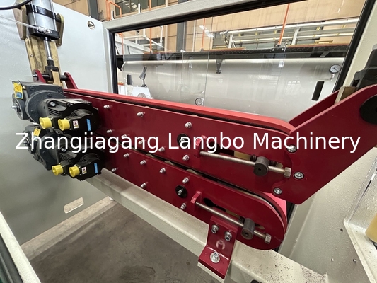 Macchina per la produzione di strisce di etichette in PVC al dettaglio e linea di estrusione per profili con estrusore a doppia vite conico a bordo liscio di larghezza uniforme