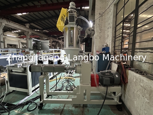 Linea di produzione di profili in PVC a 22 kW con estrusore a doppia vite conico 80/156