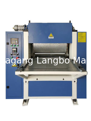 Macchina per realizzare la laminazione composita di porte di pavimentazione in legno/plastica/macchina di incisione