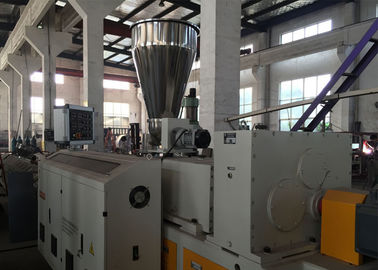 Linea di plastica dell'estrusione del tubo del PVC con la macchina di Belling del tubo