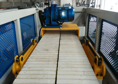 Compatibilità con la muffa a dimensioni multiple PC Profile Board Extruder PC Hollow Sheet Extrusion Making Machine