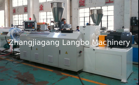50-150 mm Plastic PVC Pipe Making Machine / PVC Pipe Extruder per tubi d'acqua