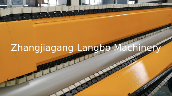 La macchina di estrazione di tubi di drenaggio in PVC a pieno regime, diametro di vite 65/132 per progetti su larga scala