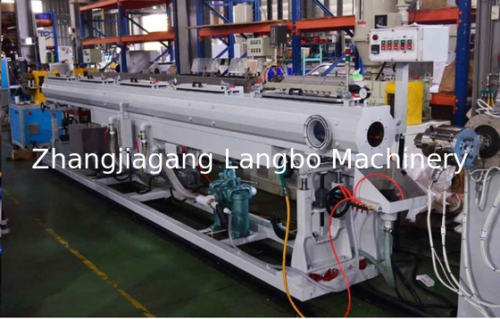 Linea di produzione di tubi in PE HDPE Macchina di estrusione in plastica Voltaggio 380V 50HZ 3 fasi
