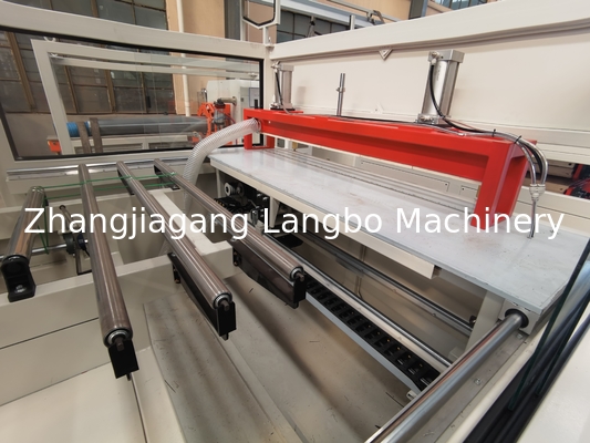 Linea di estrussione del profilo delle finestre in PVC macchina di estrussione 1200 mm linea di produzione di pannelli di soffitto in PVC con macchina di movimentazione automatica