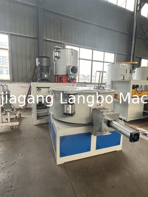Sistema automatico di miscelazione ad alta velocità di polvere di plastica in PVC Unità di miscelazione Macchina Materia prima Macchina di miscelazione di plastica / Macchina di miscelazione in PVC per elevata capacità