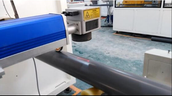 Stampa laser UV-50W per la stampa personalizzabile su raccordi per tubi