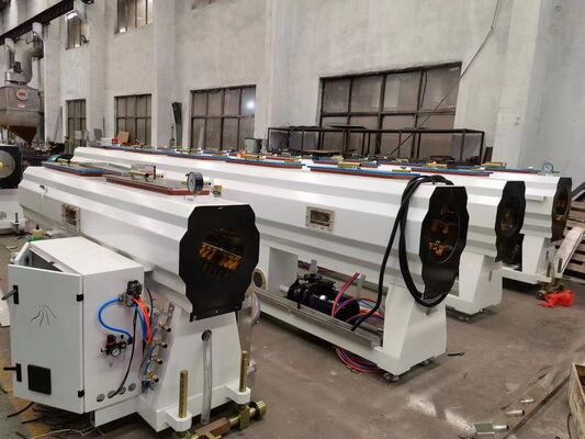 Macchina per la produzione di tubi di estrusione in PVC con contattore  O SCHNIDER e diametro di vite 65/132