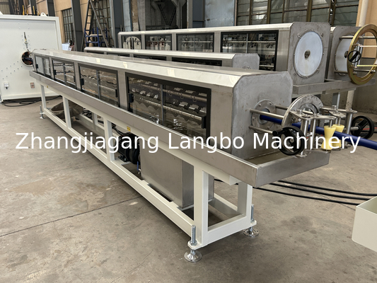 Macchina per l'estrusione di tubi in acqua PPR Linea di produzione di plastica completamente automatica