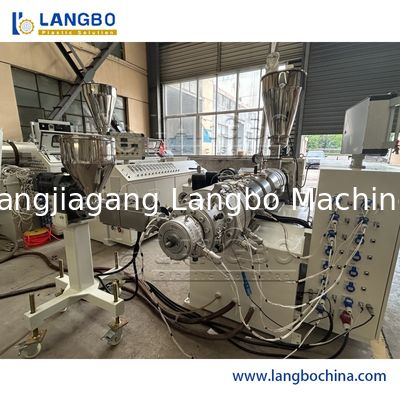 Extruder a vite doppie in Pvc automatico