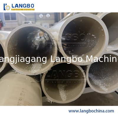 Capacità di macchina di plastica di fabbricazione del tubo del PVC 300kg/metropolitana del PVC