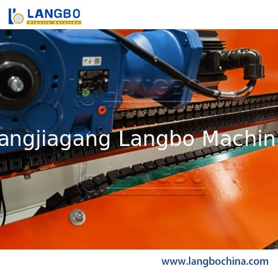 Capacità di macchina di plastica di fabbricazione del tubo del PVC 300kg/metropolitana del PVC