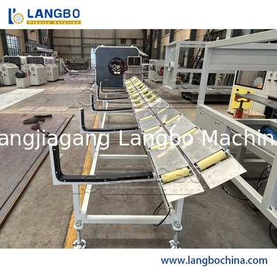 Linea linea dell'estrusione del tubo PVC/di UPVC di produzione di plastica automatica completa del tubo