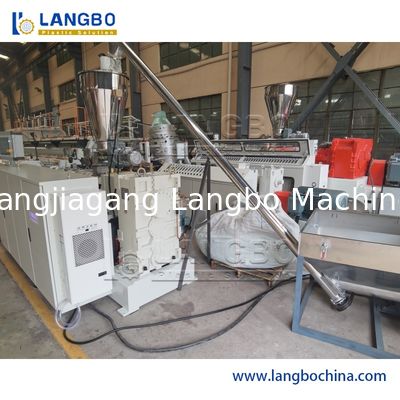 Produttore di apparecchiature per la fabbricazione di tubi di plastica