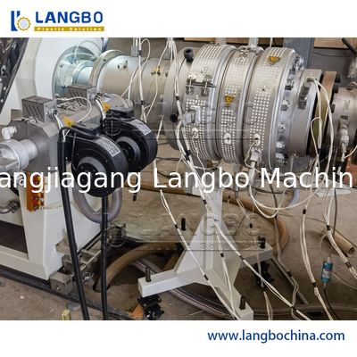 Produttore di apparecchiature per la fabbricazione di tubi di plastica