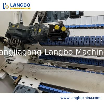 Estruttore per tubature in PVC: attrezzature per la produzione di tubi di plastica per scarico urbano