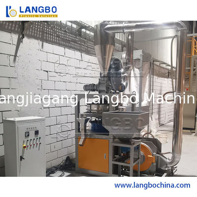 Macchine per la lavorazione di pezzi duri di plastica e polverizzatori di polvere di PVC