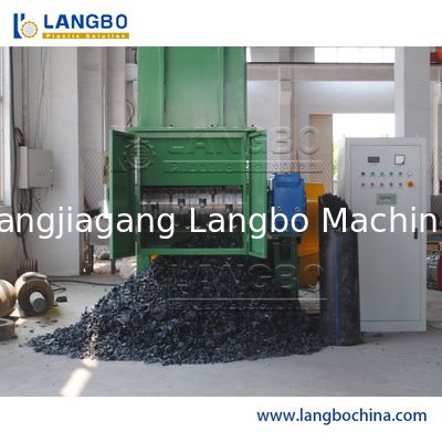 Macchine di riciclaggio di plastica Pet/PP/PE/Film agricolo/Bassa tessuta/Nylon/Flakes di bottiglia/Pipes Shredder Crusher Washing/Granulator Pelletizing Machine