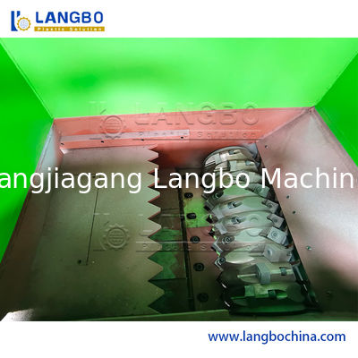 Single Shaft HDPE Bumps Pipe Plastic E-Waste Wood Metal Material Plastic Film Bottle Bag Barrel Block Woven Bag Tons Bag Raffia Bag Shredder Machine