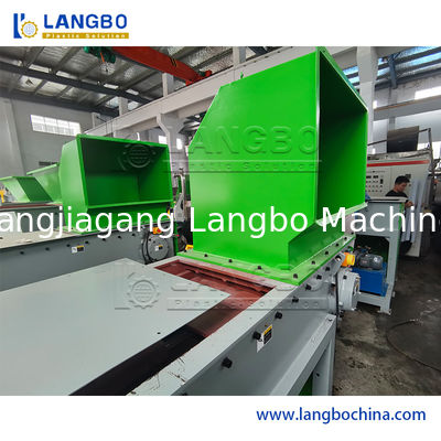 Potentissima macchina di triturazione orizzontale di plastica per tubi corrugati in PVC PE tubi vassoi pallet animali domestici PVC PC EVA ABS materiali giornalieri triturazione triturazione