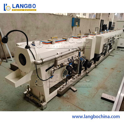 Grande Capataiy vuoto di plastica ad alta velocità di calibratura del tubo di Ppr dell'HDPE della macchina del tubo di iso