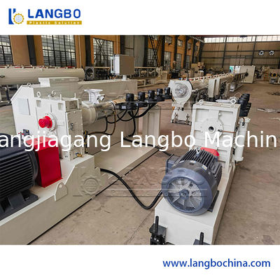 Linea di produzione per estrusione di tubi in plastica PE HDPE PPR per approvvigionamento di acqua, gas e olio, estrusore a vite singola