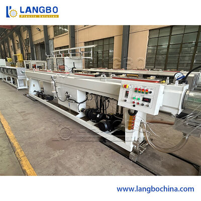 Linea di estrusione di tubi PPR con 180 kg/h di uscita coestrusione a 3 strati e controllo PLC