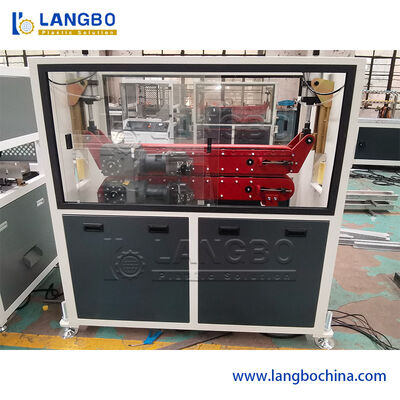 55 kW di potenza motrice per estrussione di profili in PVC