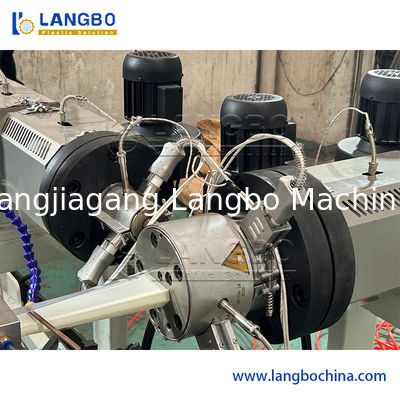 Linea di produzione di estrussione di strisce di prezzo in plastica Extruder per profili in PVC
